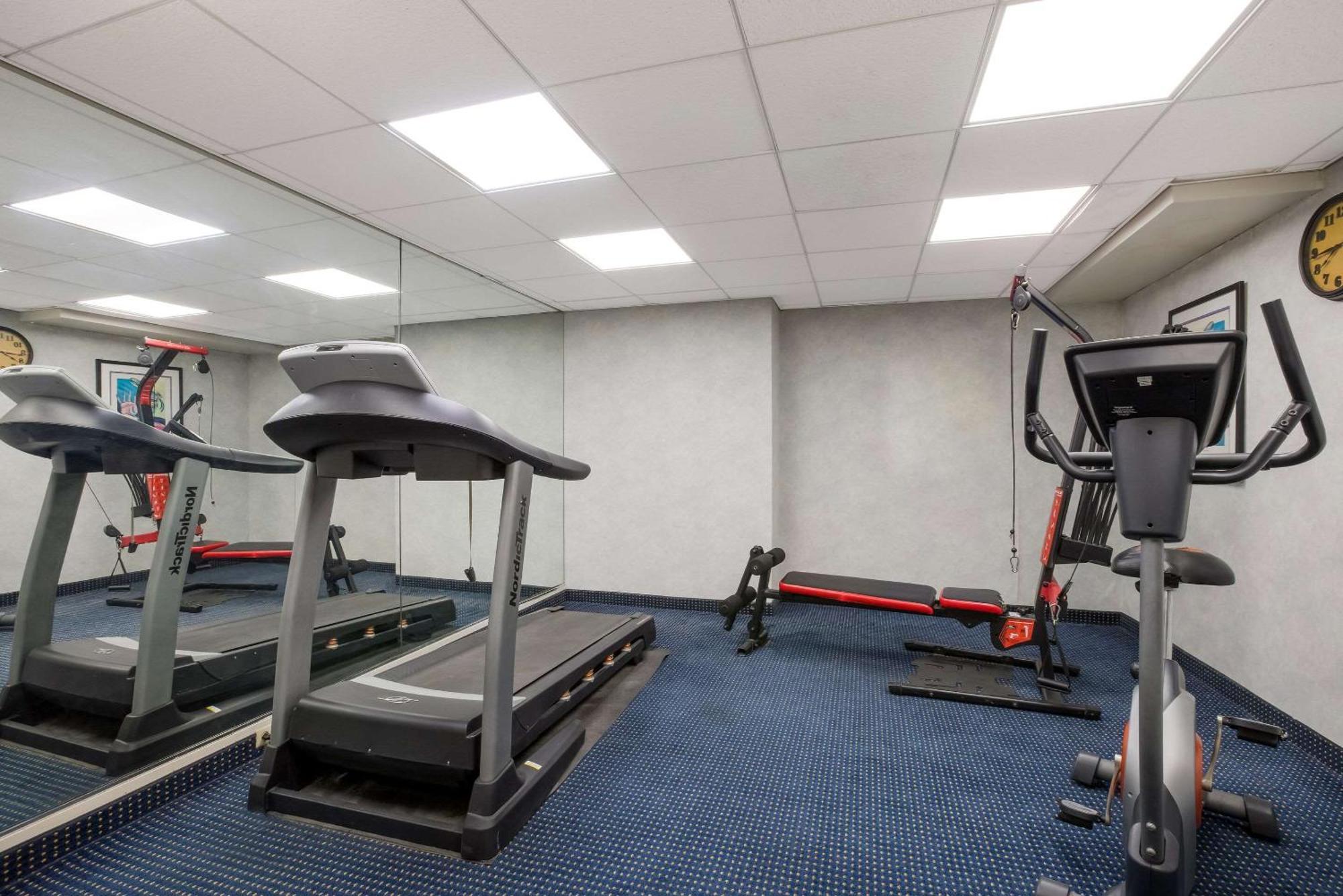 Quality Inn Near Princeton Lawrence Ngoại thất bức ảnh