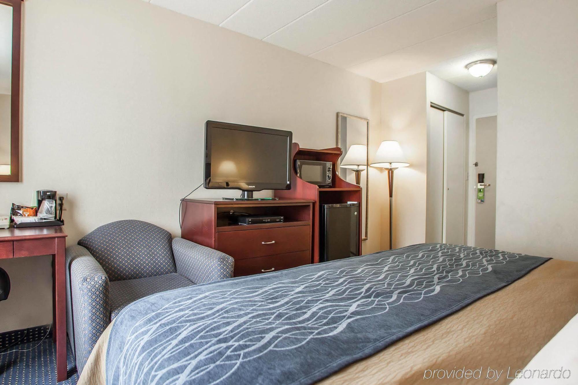 Quality Inn Near Princeton Lawrence Ngoại thất bức ảnh