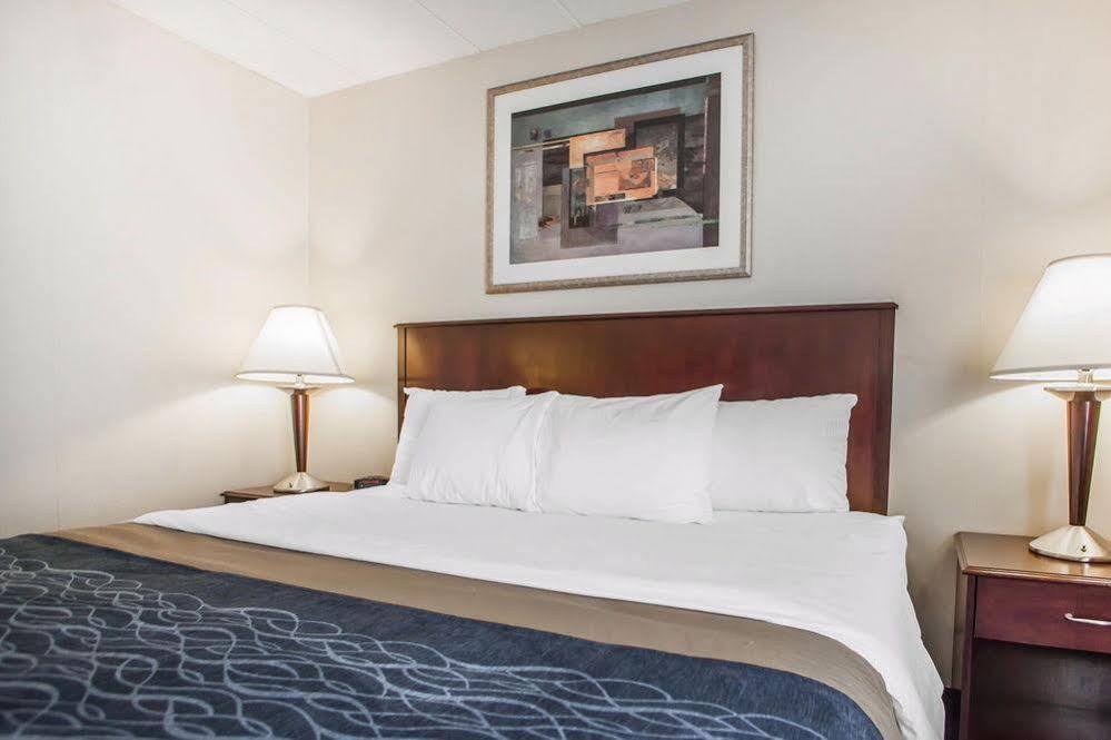Quality Inn Near Princeton Lawrence Ngoại thất bức ảnh